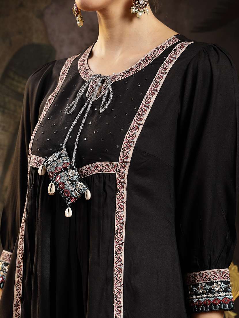 women embellished tie up neck kurta and palazzo set with dupatta - 22513564 -  Standard Image - 4