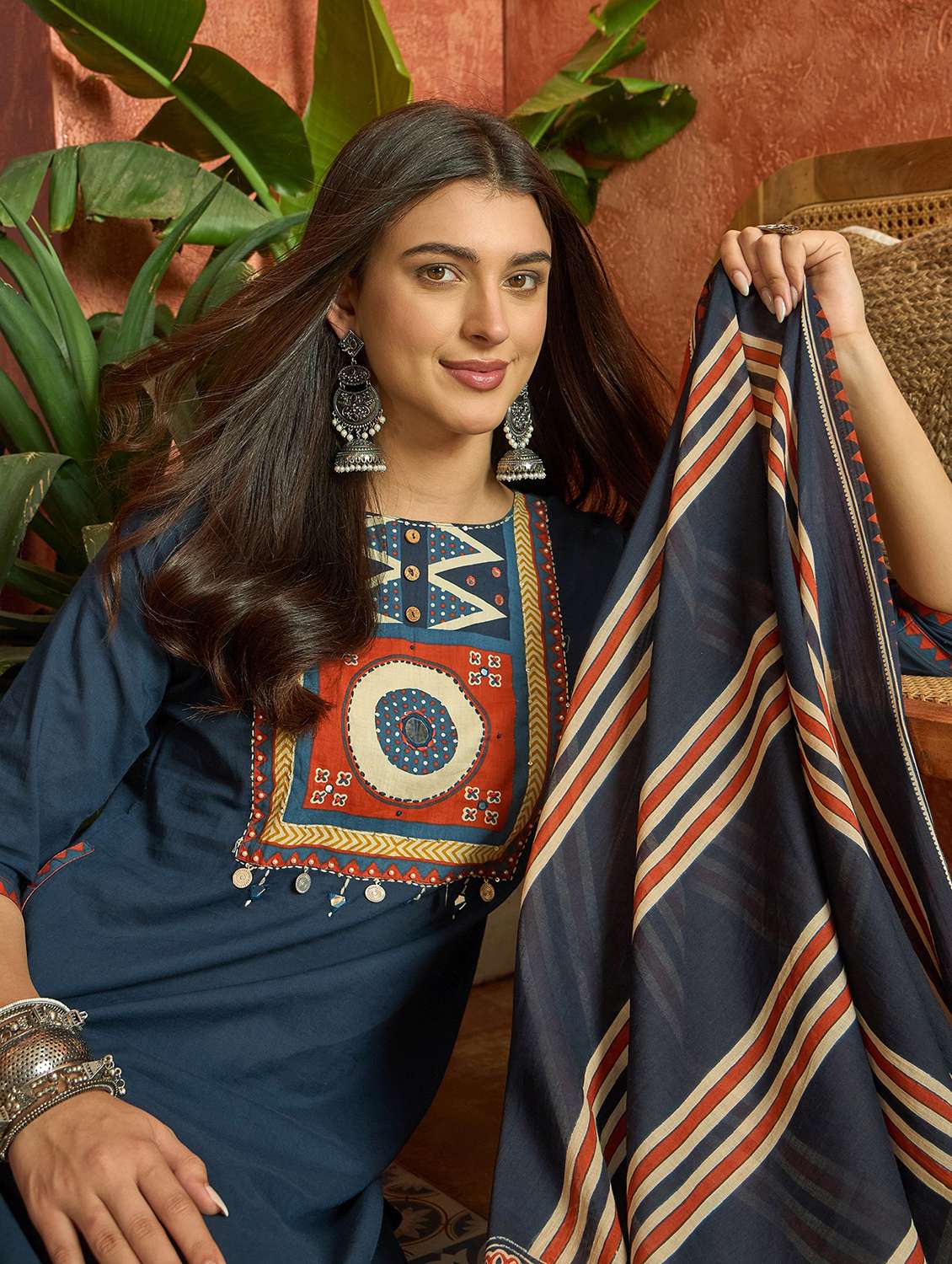 women printed round neck kurta and pang set with dupatta - 22513670 -  Standard Image - 1