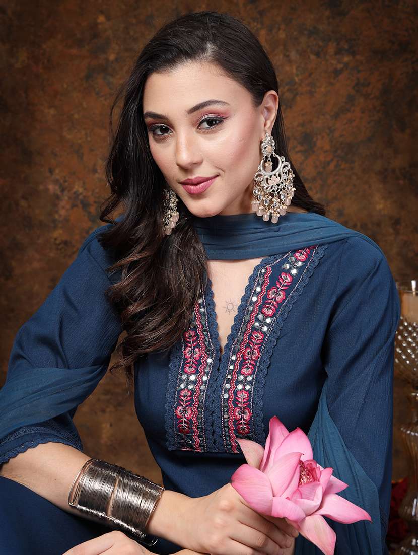 Women Embroidered Three Quarter Sleeve Kurta Pant With Dupatta Set - 22513708 -  Standard Image - 1