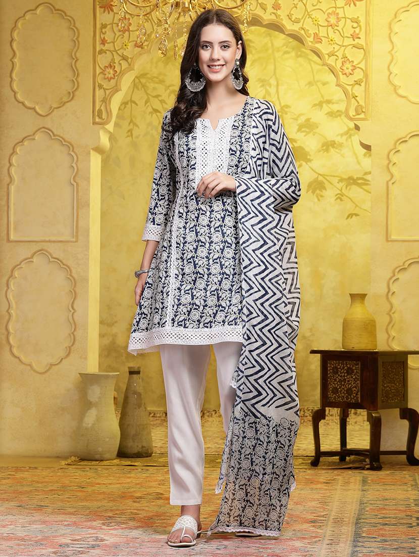 women printed notch neck kurta and pant set with dupatta