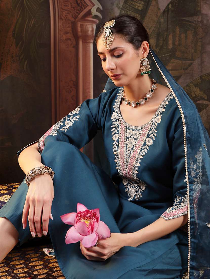 women embroidered round neck kurta and pant set with dupatta - 22513839 -  Standard Image - 1