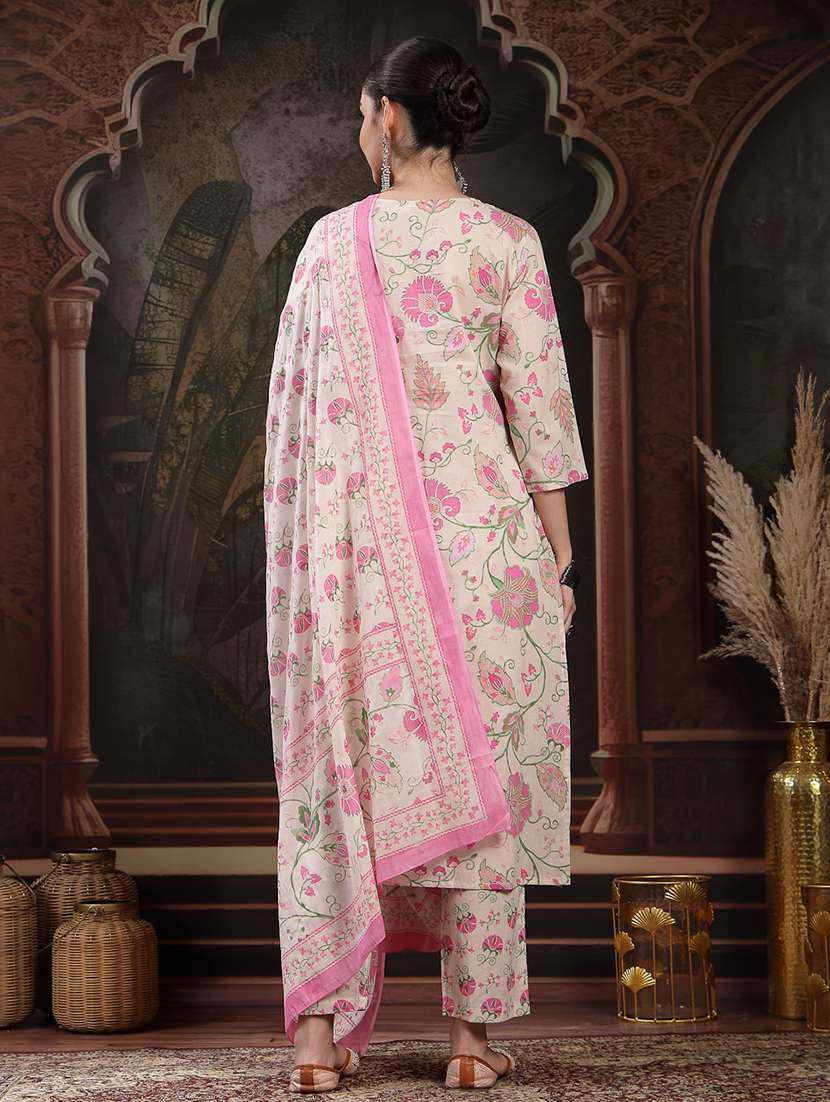 women printed v neck kurta and pant set with dupatta - 22513850 -  Standard Image - 4