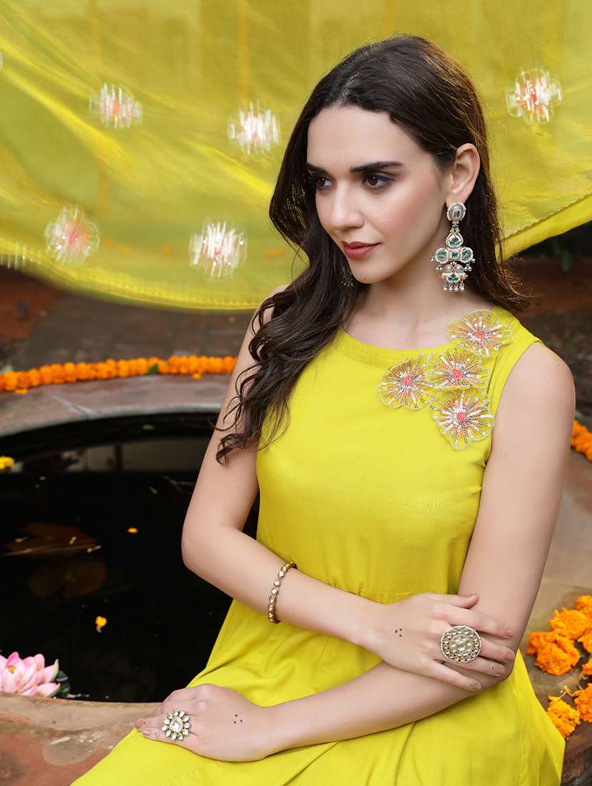 women solid with work round neck kurta and palazzo set with dupatta - 22513855 -  Standard Image - 1