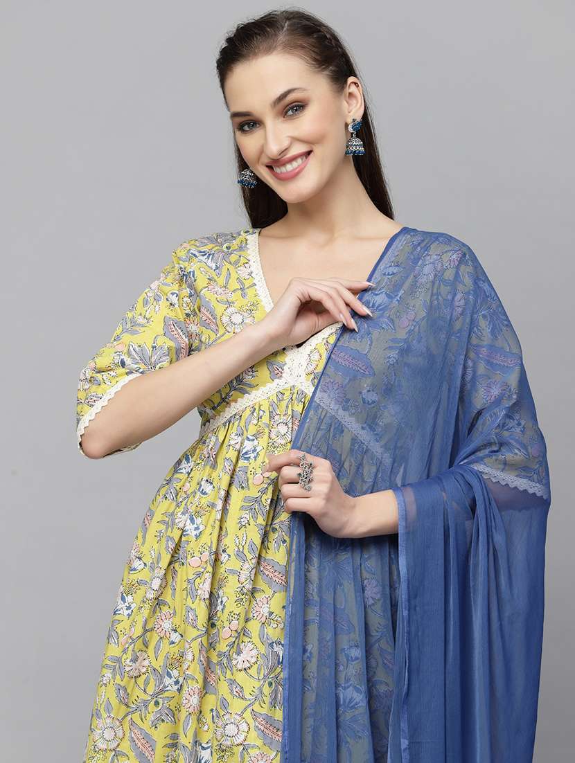 women printed v neck kurta and palazzo set with dupatta - 22513862 -  Standard Image - 1