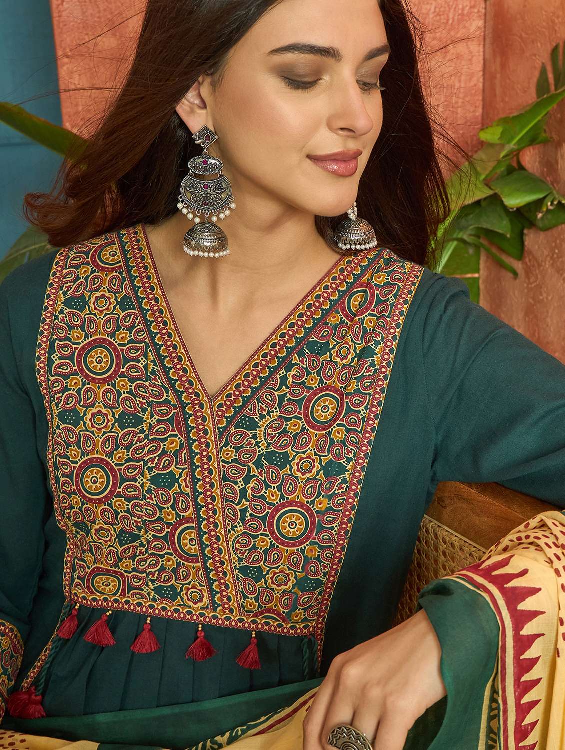 women printed v neck kurta and palazzo set with dupatta - 22513881 -  Standard Image - 1