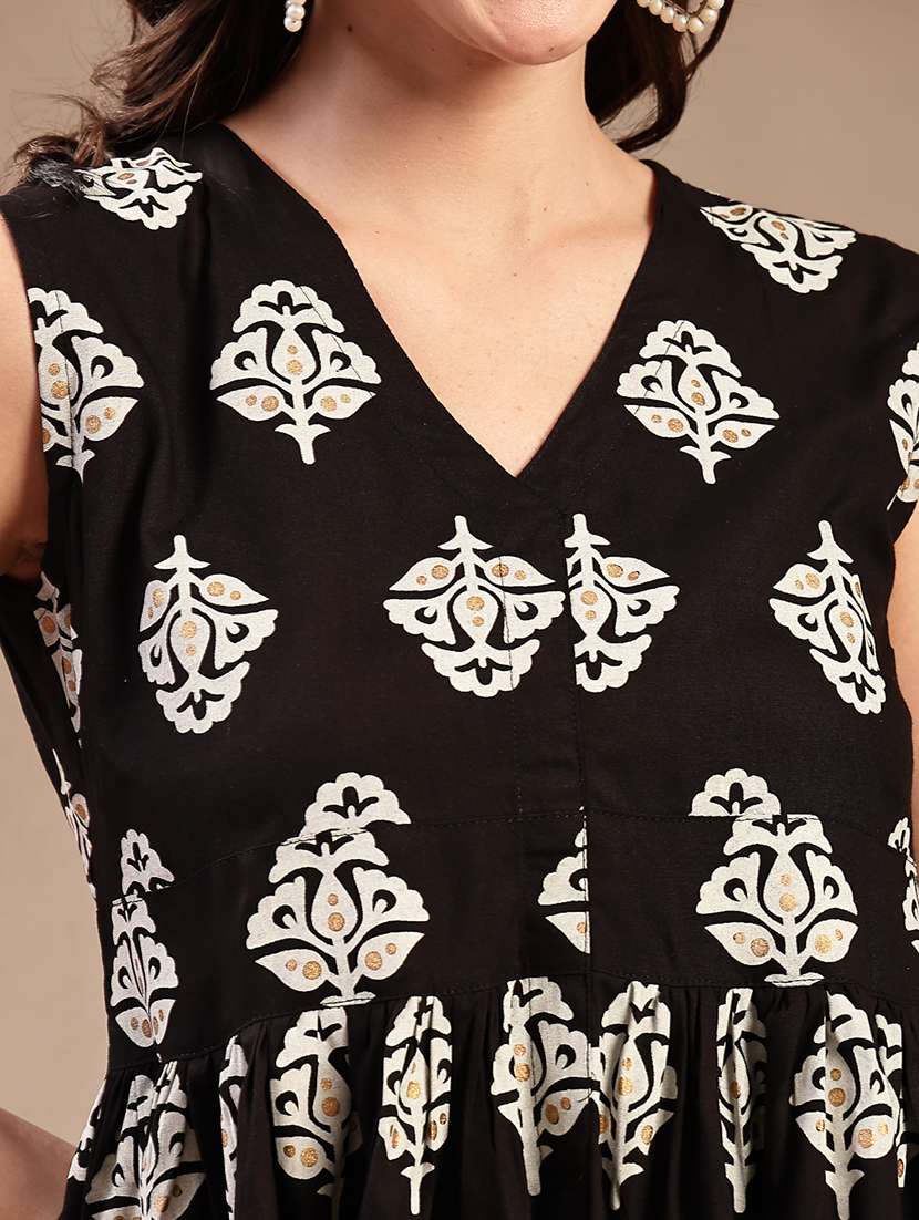 women printed sleeveless top and trouser co-ord set - 22514438 -  Standard Image - 1