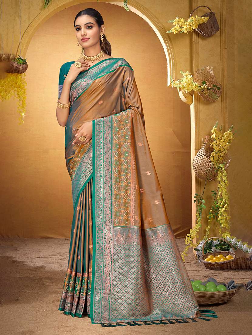women self design banarasi saree with blouse