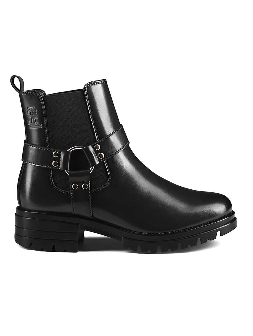 women black high-tops boot - 22515220 -  Standard Image - 1