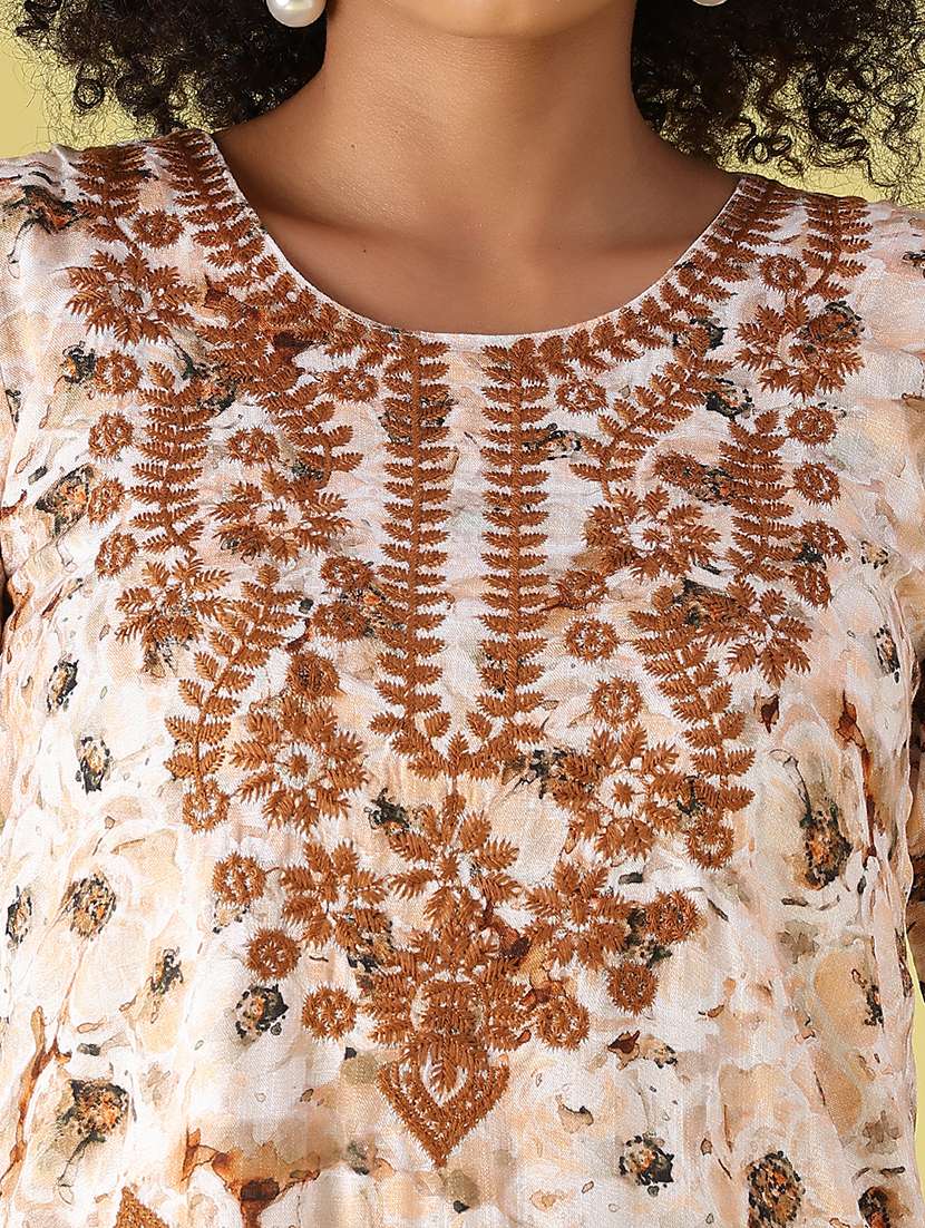 Women Printed Three Quarter Sleeves Straight Kurti - 22515410 -  Standard Image - 1