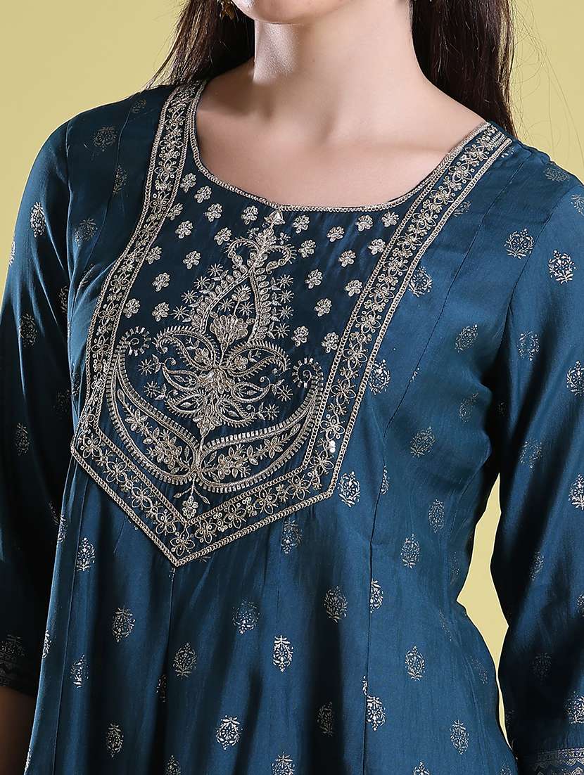 Women Printed Three Quarter Sleeve Anarkali Kurta - 22515452 -  Standard Image - 1