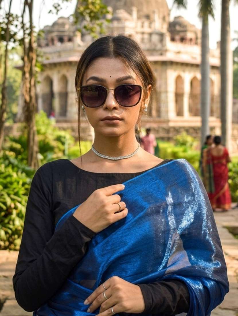 women solid plain saree with blouse - 22517787 -  Standard Image - 1