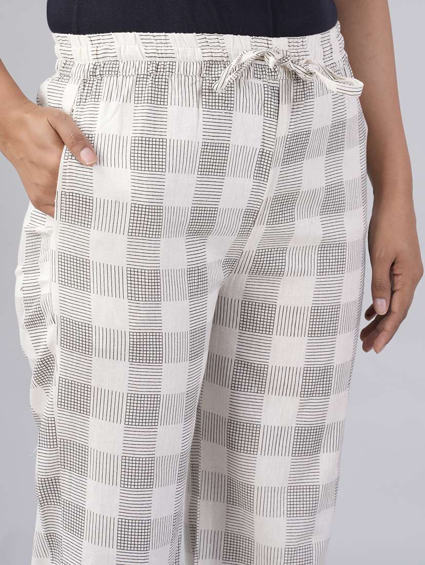 Women Checkered Mid Rise Straight Palazzo - 22517861 -  Standard Image - 1