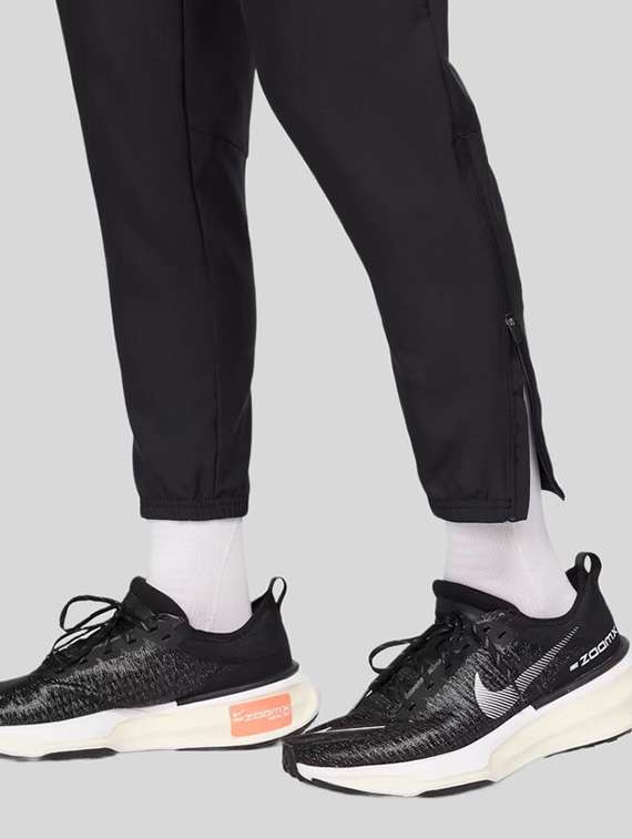 men solid mid rise slim fit jogger - 22517964 -  Standard Image - 4