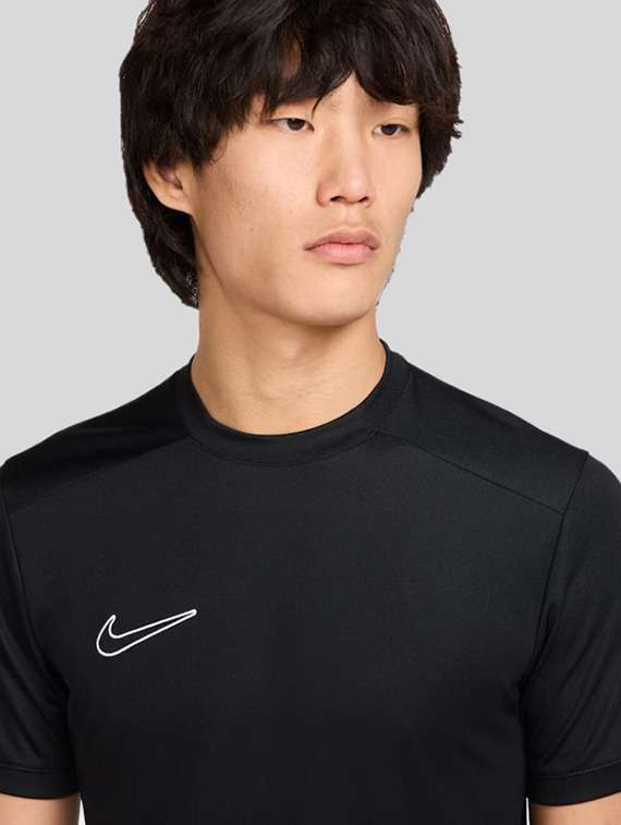 Men Solid Short Sleeve Slim Fit T-shirt - 22518193 -  Standard Image - 1