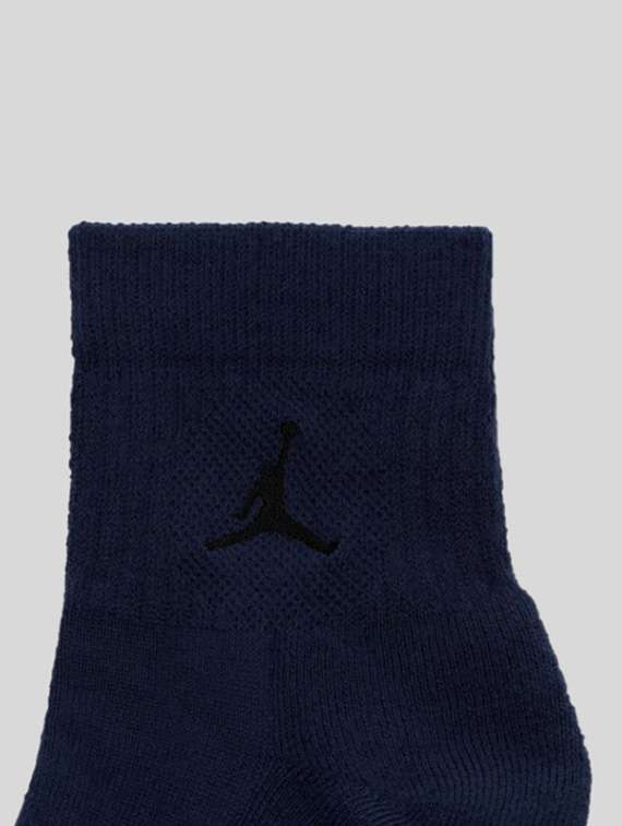unisex pack of 3 solid socks - 22518239 -  Standard Image - 4