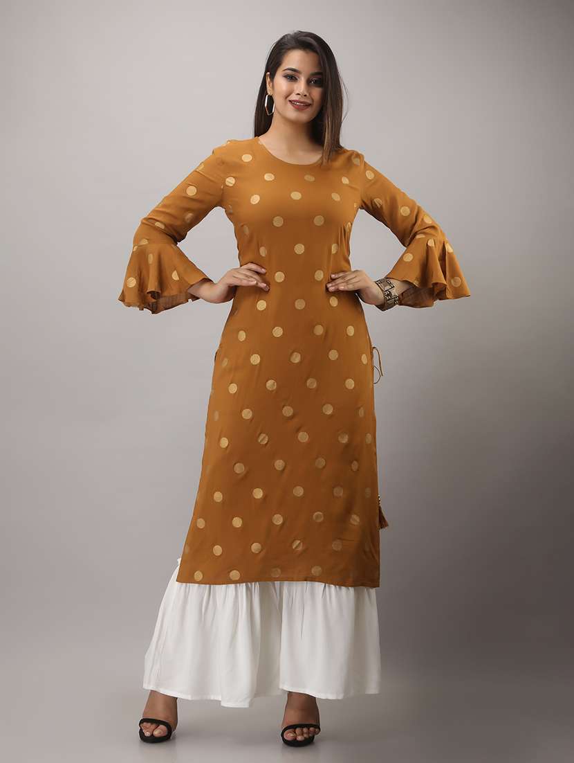 women printed three quarter sleeve kurta sharara set
