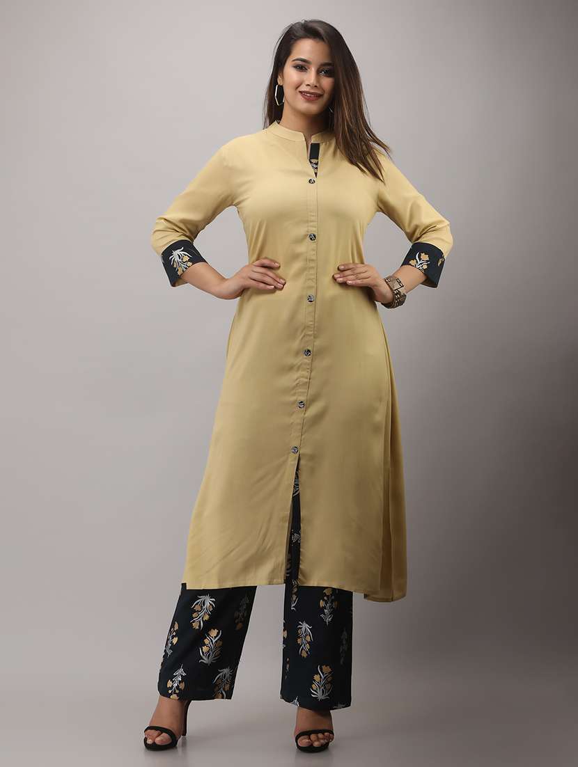 women solid three quarter sleeve kurta pant set