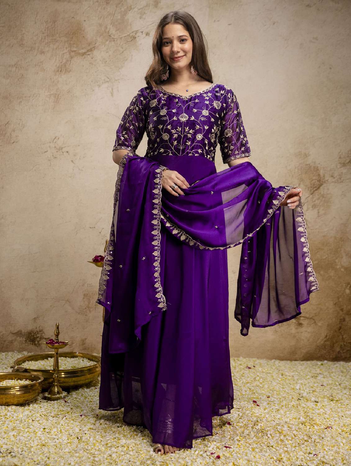 women embroidered short sleeve anarkali gown with dupatta - 22518537 -  Standard Image - 4