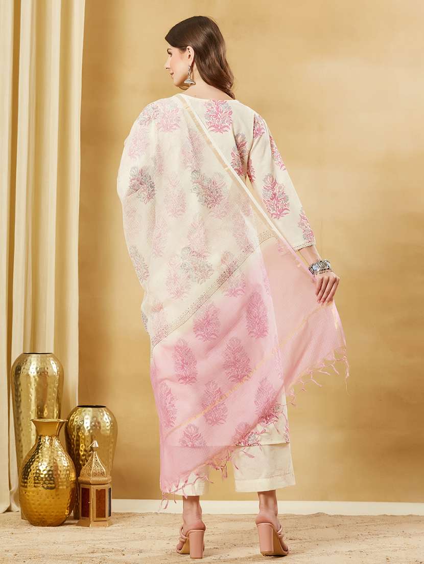 women printed three quarter sleeves kurta pant set with dupatta - 22521172 -  Standard Image - 4