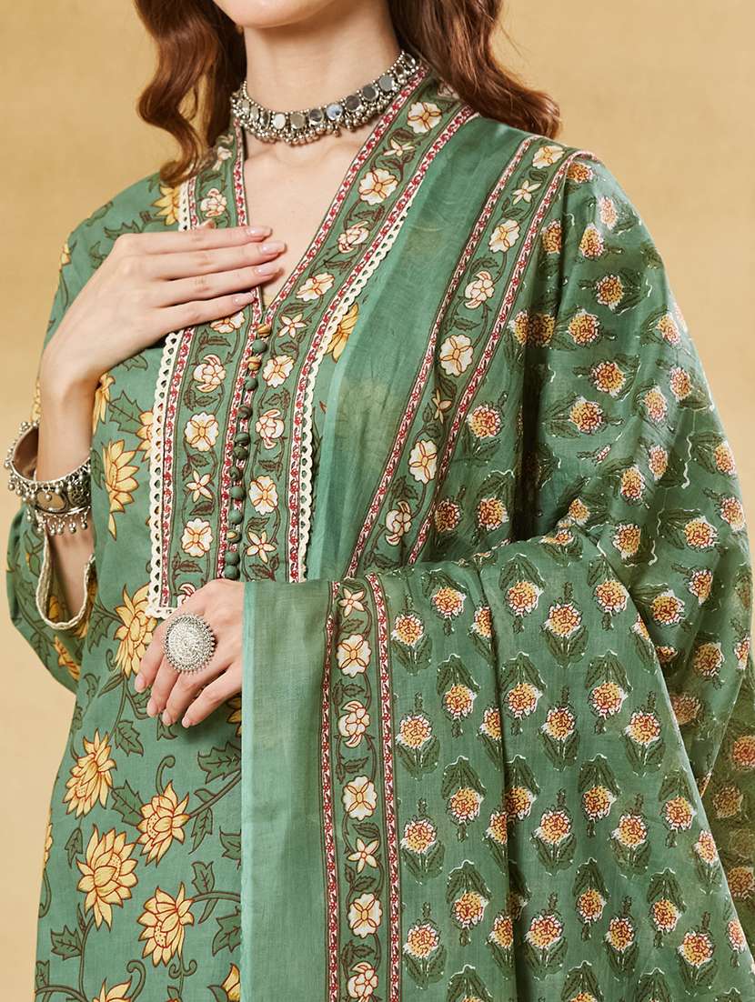 women printed three quarter sleeves kurta pant set with dupatta - 22521183 -  Standard Image - 1