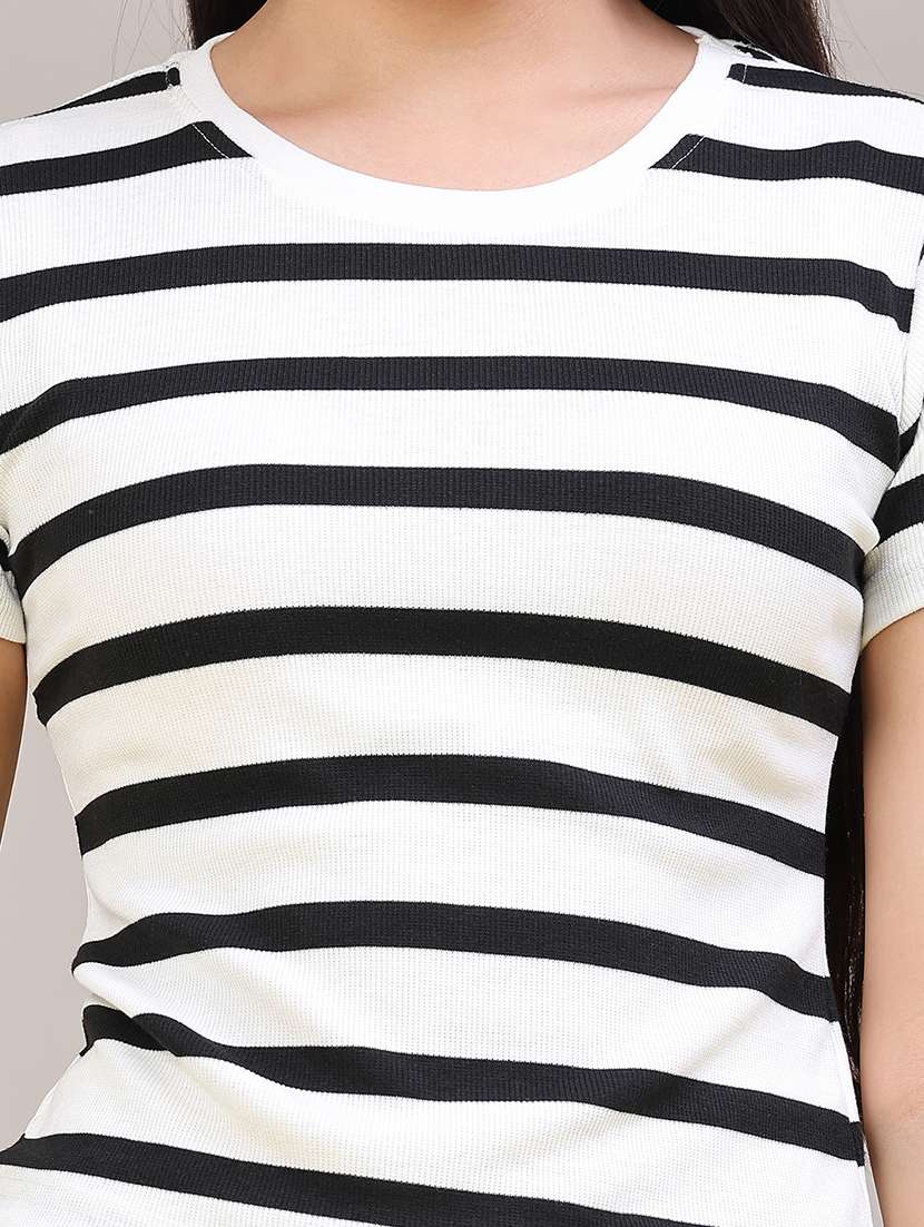 Women Striped Short Sleeves Regular Fit T-shirt - 22522474 -  Standard Image - 1
