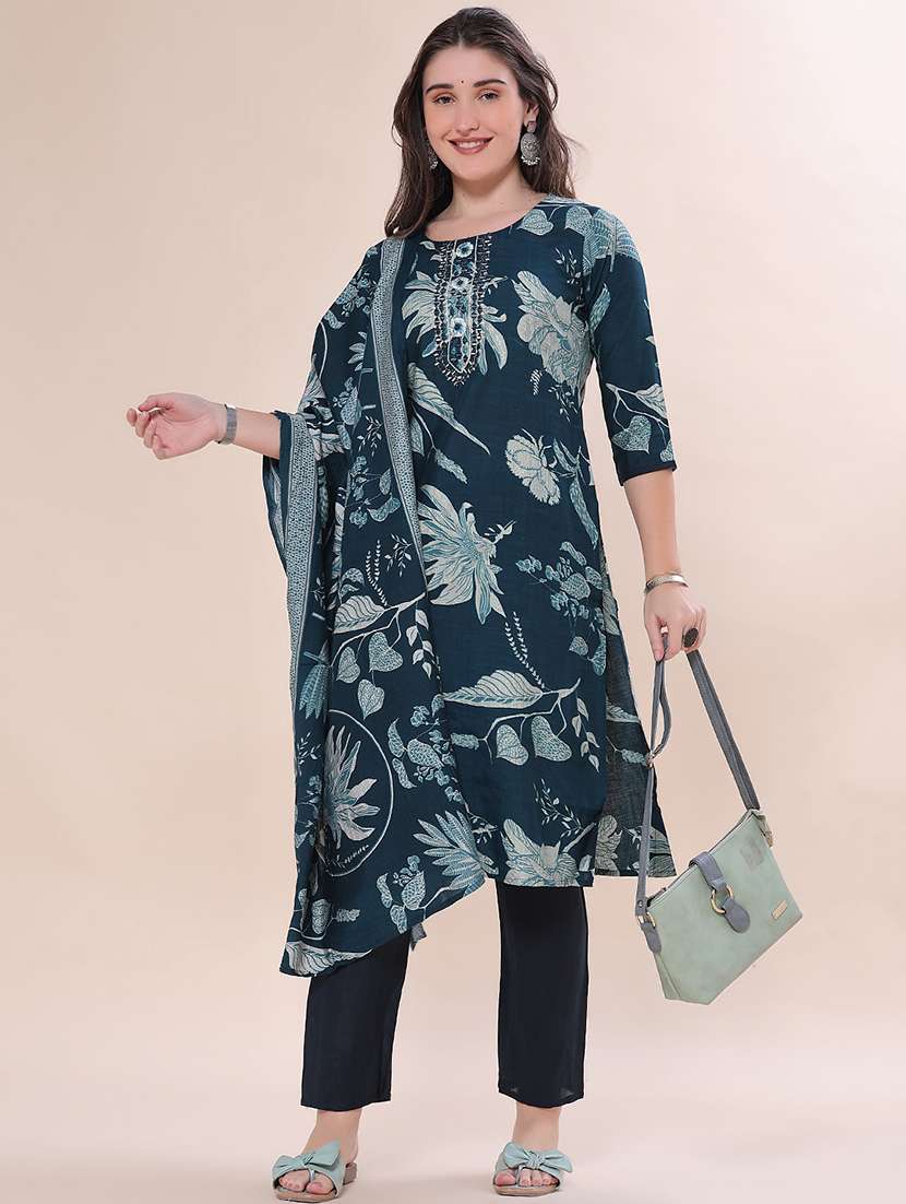 women printed three quarter sleeves kurta pant with dupatta set - 22524139 -  Standard Image - 4