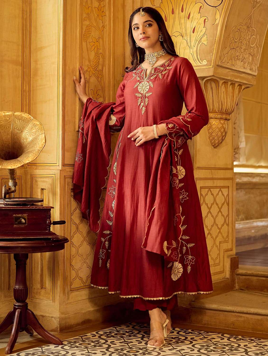 women embroidered long sleeve kurta pant with dupatta set - 22524461 -  Standard Image - 4