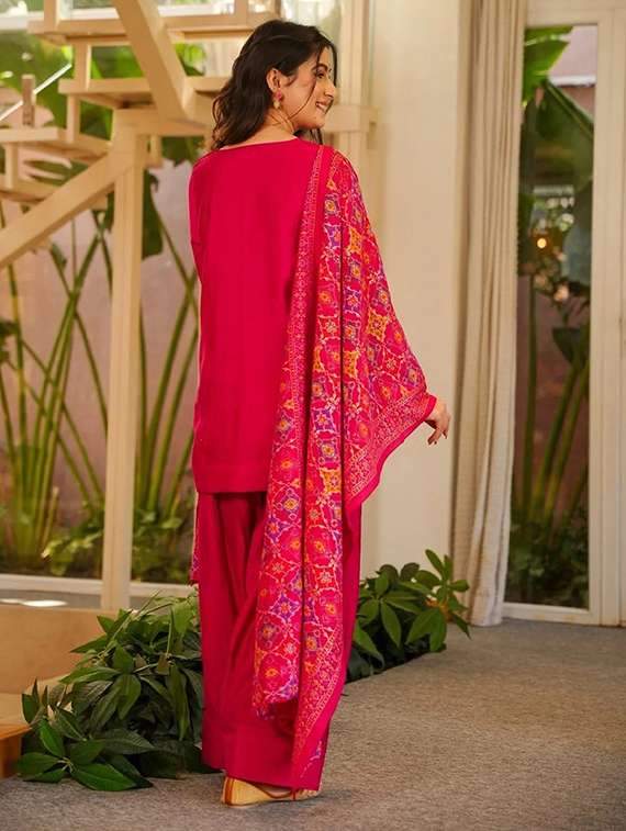 women solid long sleeve kurta salwar with dupatta set - 22524468 -  Standard Image - 4
