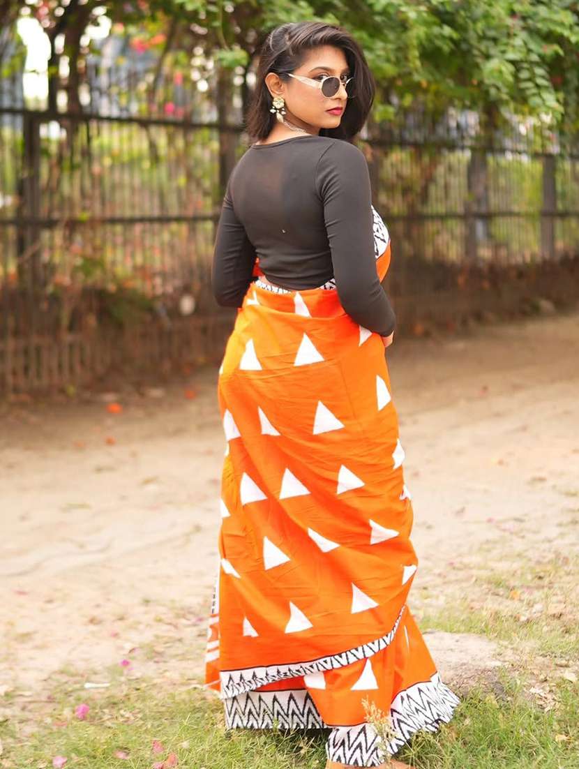women printed handloom saree - 22526769 -  Standard Image - 4