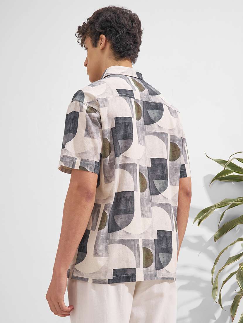 men printed short sleeve regular fit casual shirt - 22526801 -  Standard Image - 4