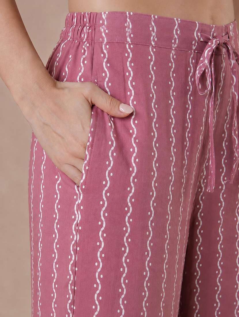 women printed three quarter sleeve kurta pant with dupatta set - 22527577 -  Standard Image - 4