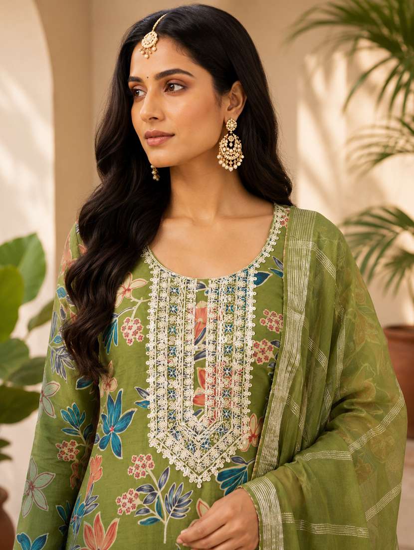 women printed three quarter sleeves kurta and pant set with dupatta - 22527686 -  Standard Image - 1