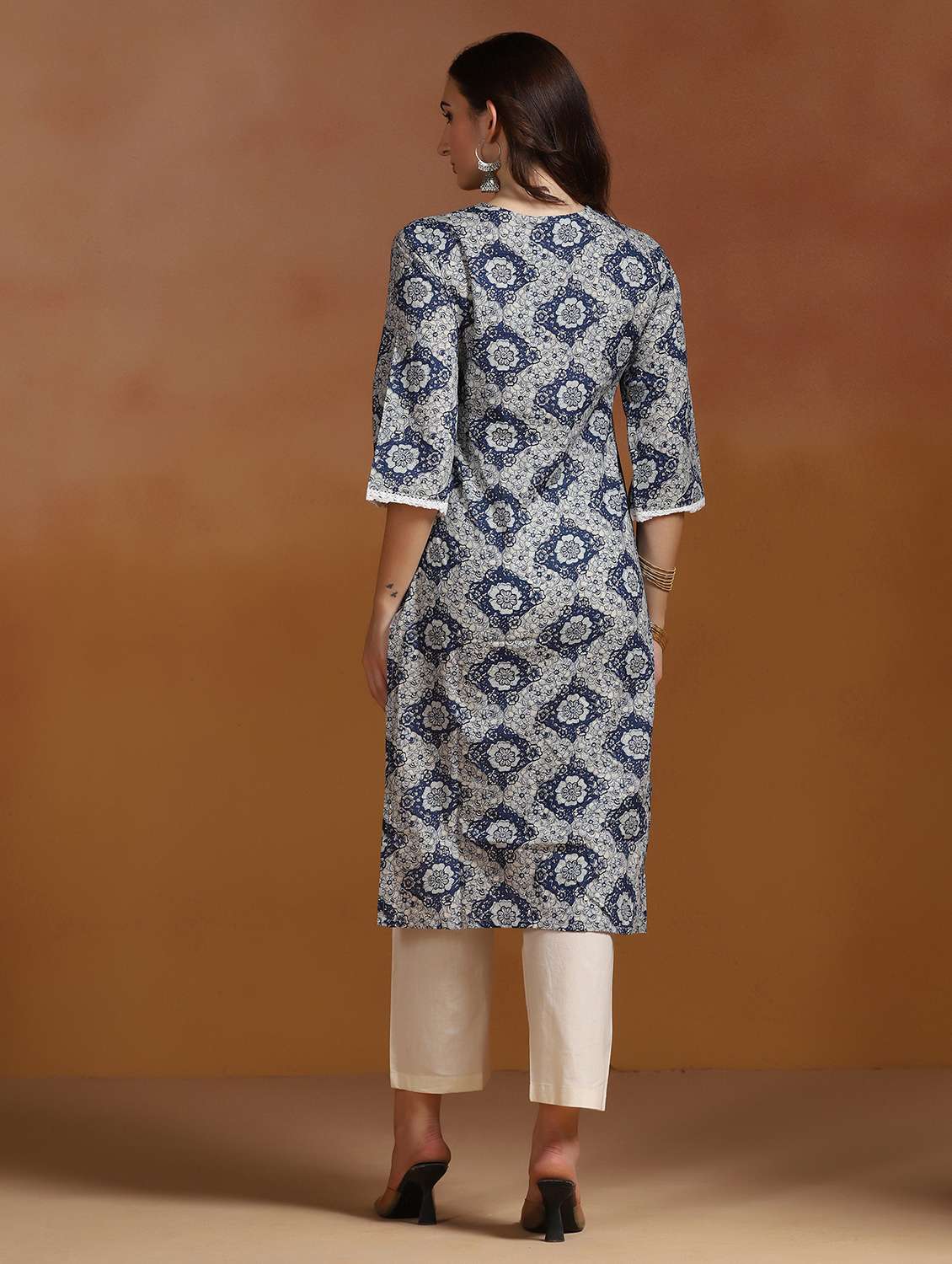 women printed three quarter sleeves straight kurta - 22527726 -  Standard Image - 4
