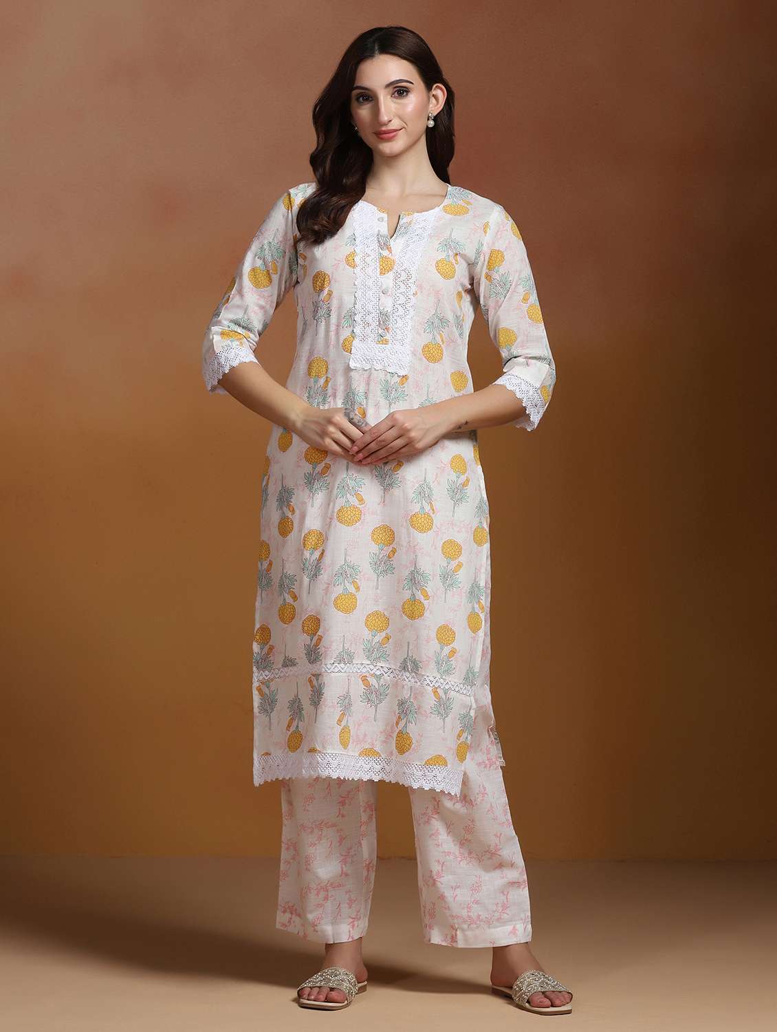 women printed three quarter sleeves kurta and pant set - 22527748 -  Standard Image - 1