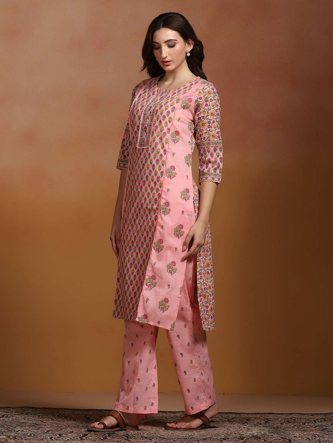 women printed three quarter sleeves kurta and pant set - 22527751 -  Standard Image - 1