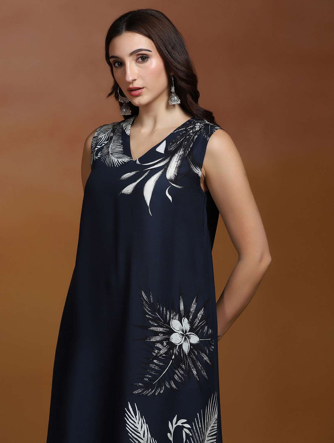 women printed sleeveless kurta and palazzo set - 22527753 -  Standard Image - 1
