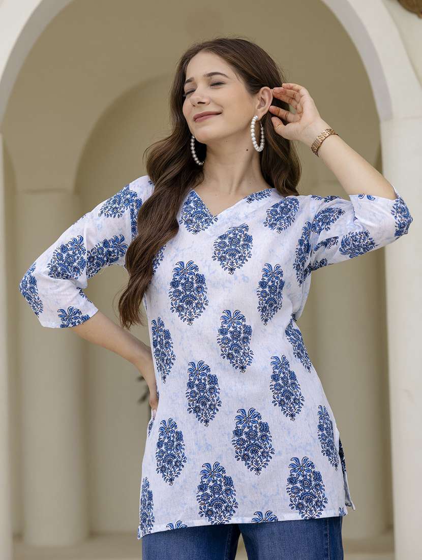 women printed three quarter sleeve straight kurti
