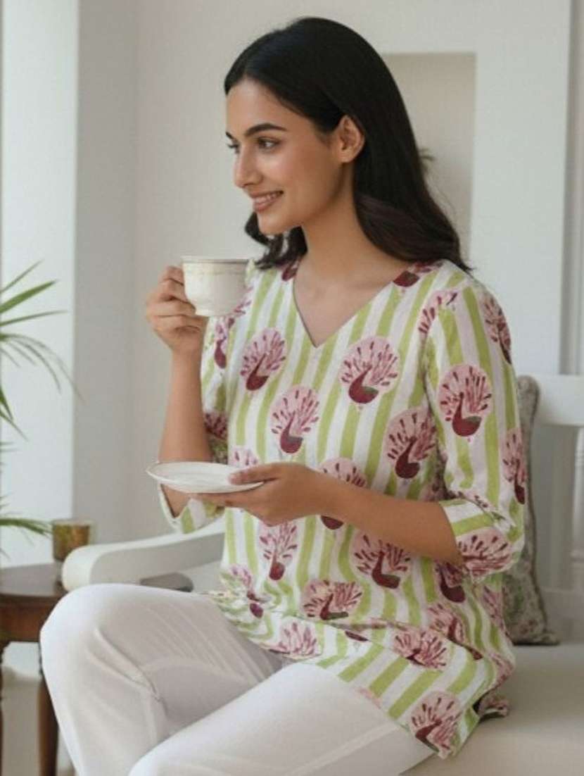 women printed three quarter sleeve straight kurti - 22527828 -  Standard Image - 4