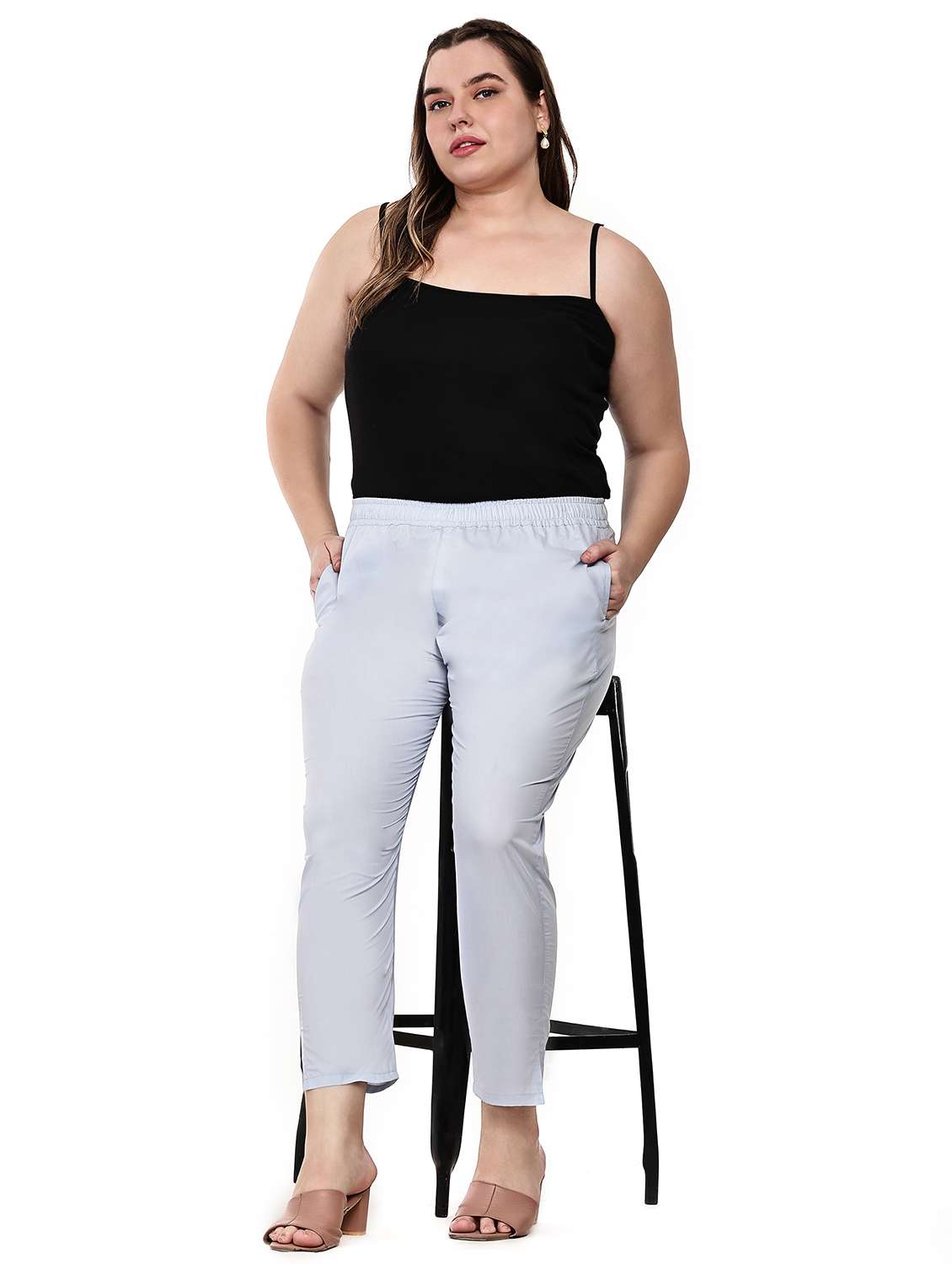 Women Solid Mid Rise Ankle Length Tapered Pant - 22527893 -  Standard Image - 4