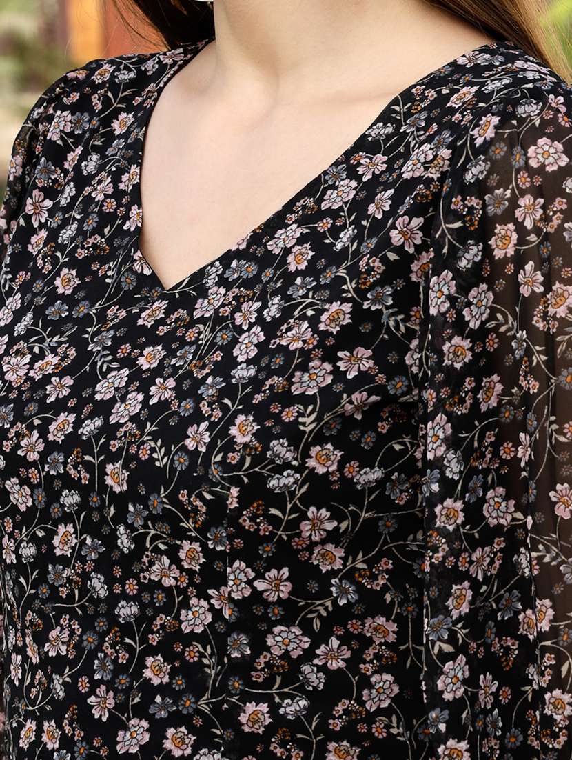women printed v neck crop top - 22527992 -  Standard Image - 1