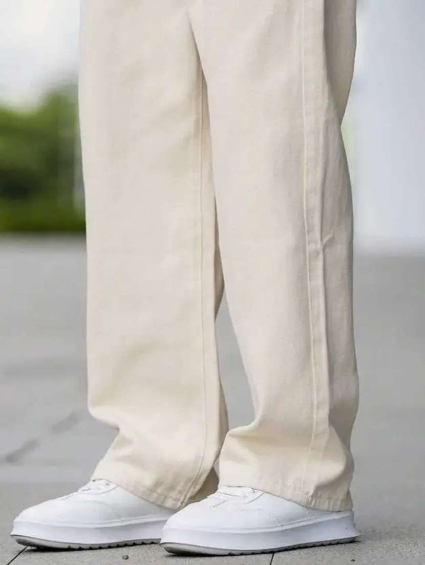beige denim jeans - 22528241 -  Standard Image - 4