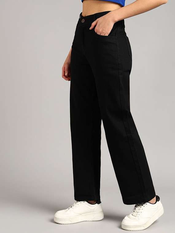 women solid mid rise straight fit jeans