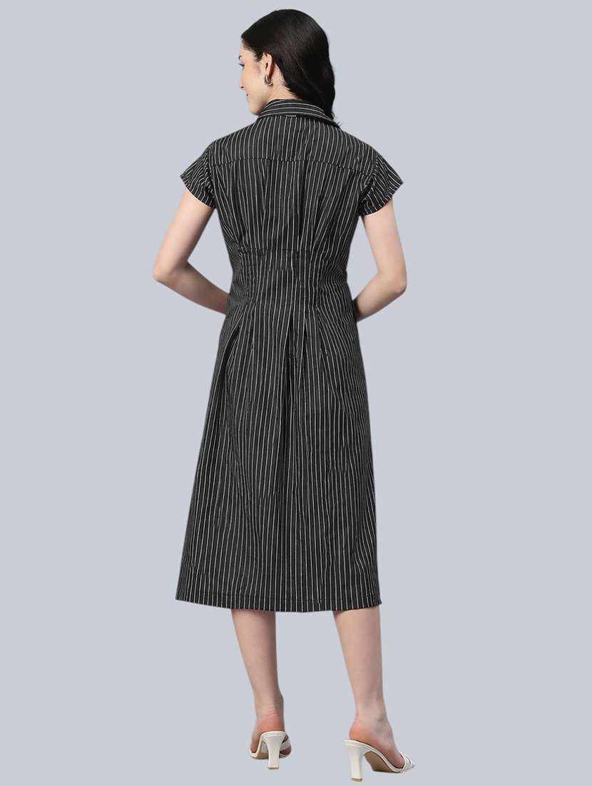women printed short sleeves sleeves shirt dress - 22528678 -  Standard Image - 4