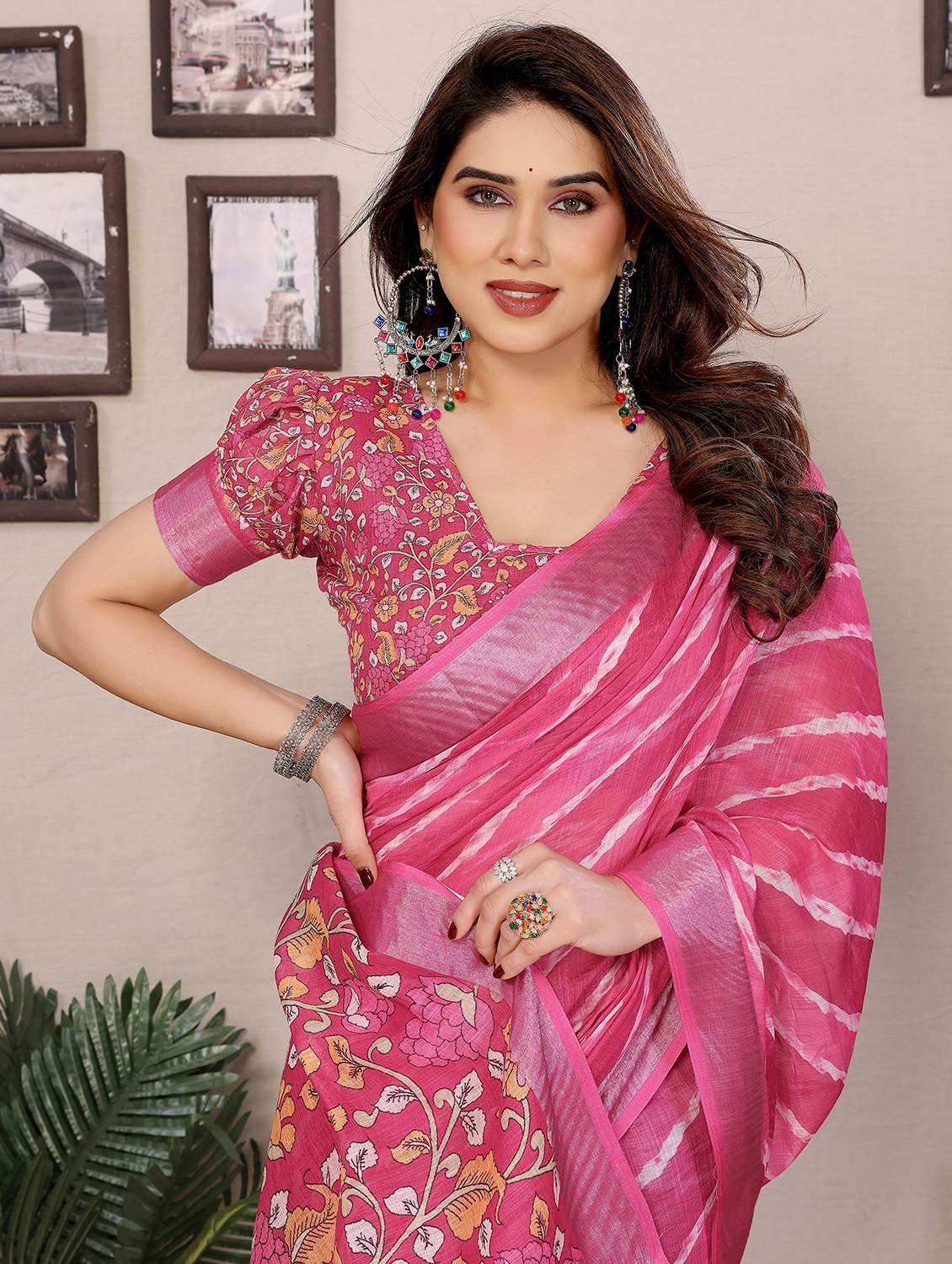women printed casual wear saree with blouse - 22528717 -  Standard Image - 1