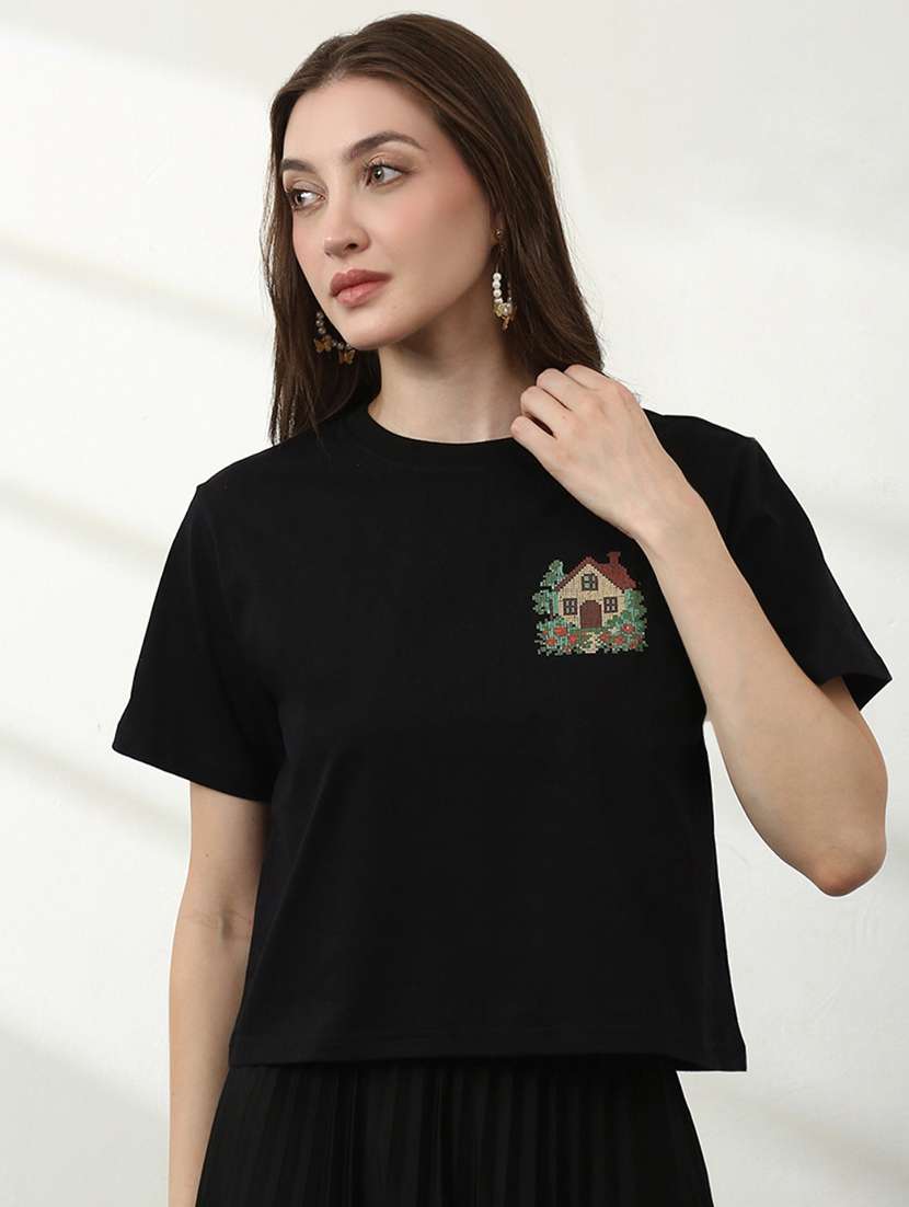 women embroidered short sleeves crop t-shirt