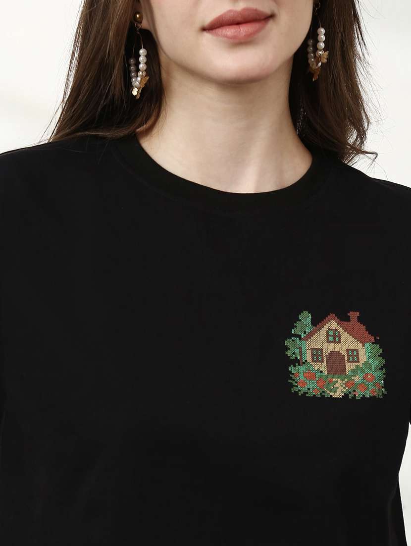 Women Embroidered Short Sleeves Crop T-shirt - 22528879 -  Standard Image - 1