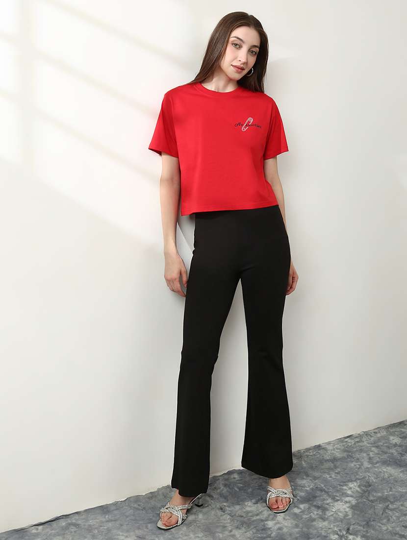 Women Placement Printed Short Sleeves Crop T-shirt - 22528881 -  Standard Image - 4