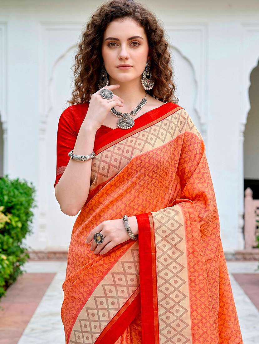 women printed casual wear saree with blouse - 22539944 -  Standard Image - 1