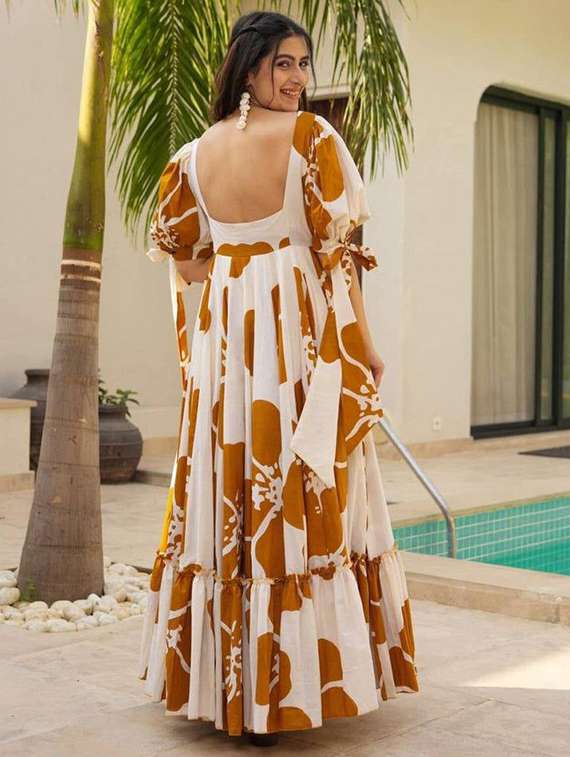 women printed sweetheart neck tiered dress - 22540033 -  Standard Image - 4