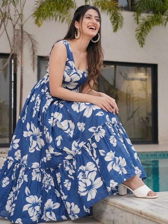 women floral sleeveless tiered dress - 22540047 -  Standard Image - 4